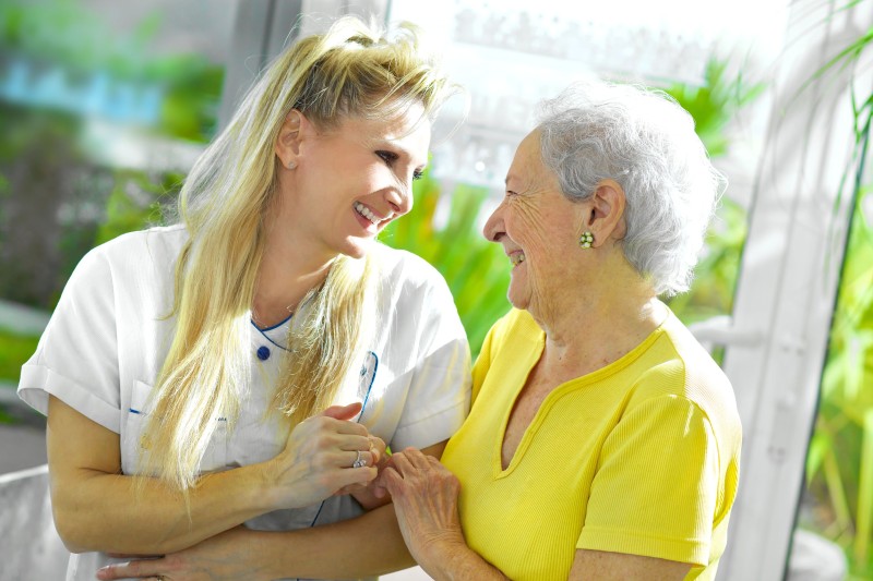 4 Safety Signs a Senior Loved One Needs Elderly Care in Palm Coast, FL